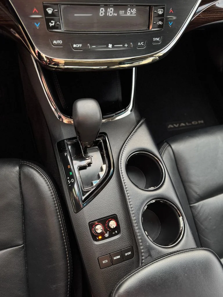 Used 2013 Attitude Black Metallic Toyota XLE Touring image 20