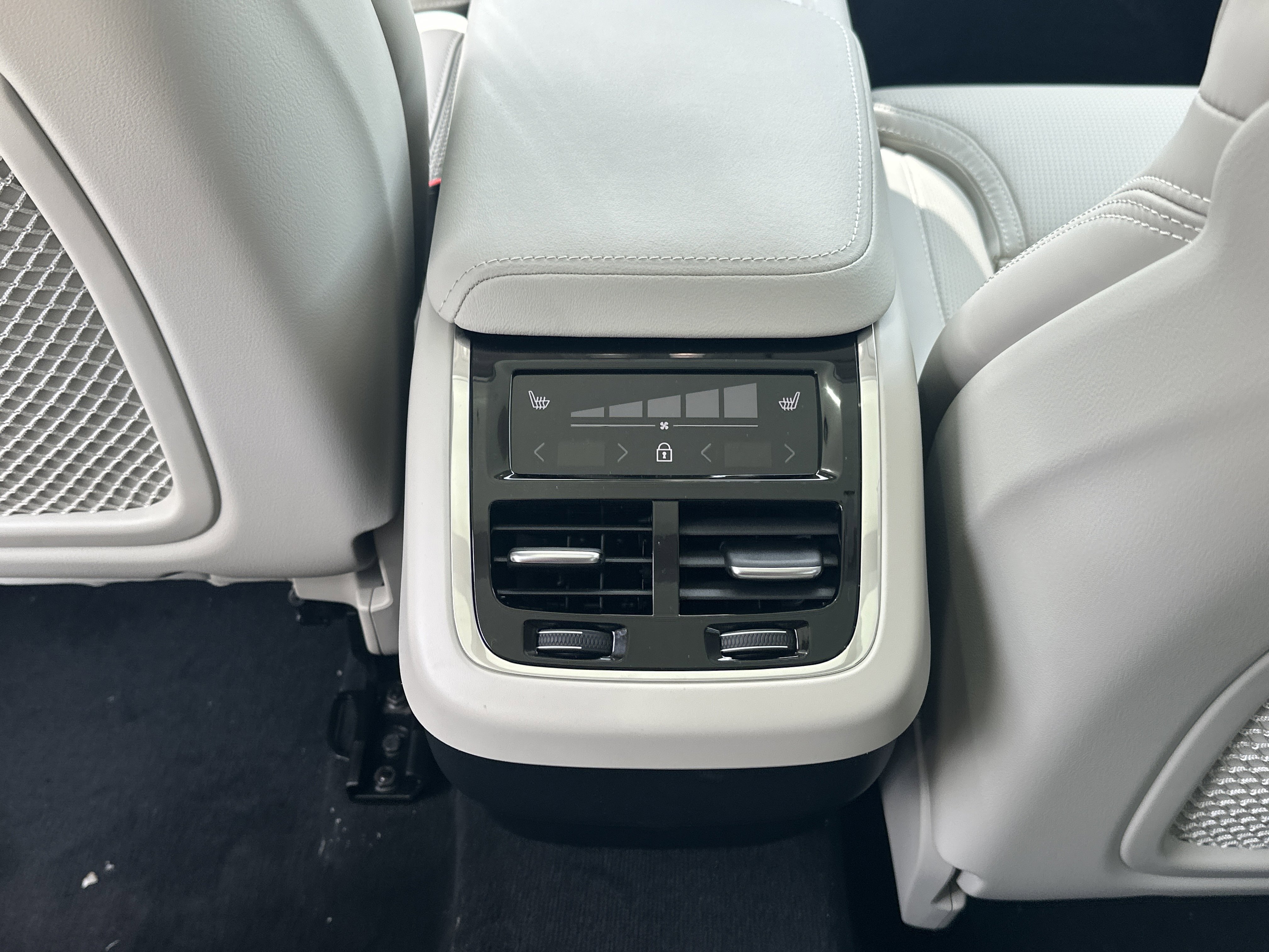 New 2026  Volvo Ultra image 15