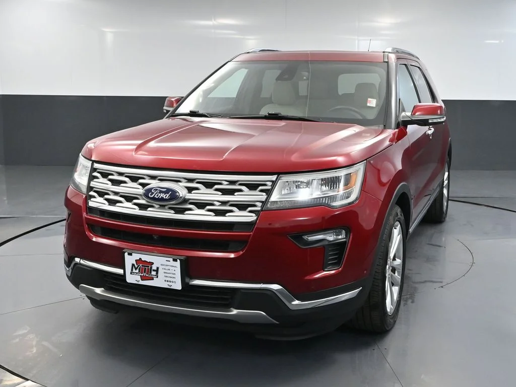 Used 2018 Red Ford Limited image 12