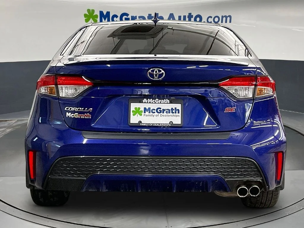 Used 2020 Blue Toyota SE image 6
