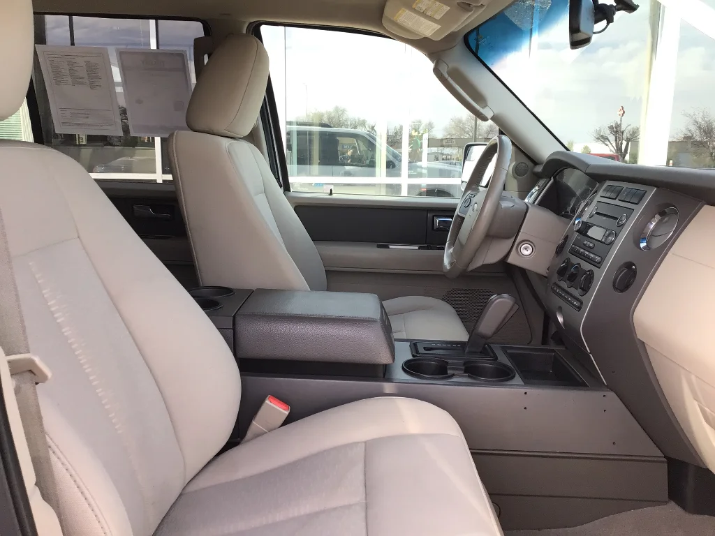 Used 2012 White Ford XLT image 6