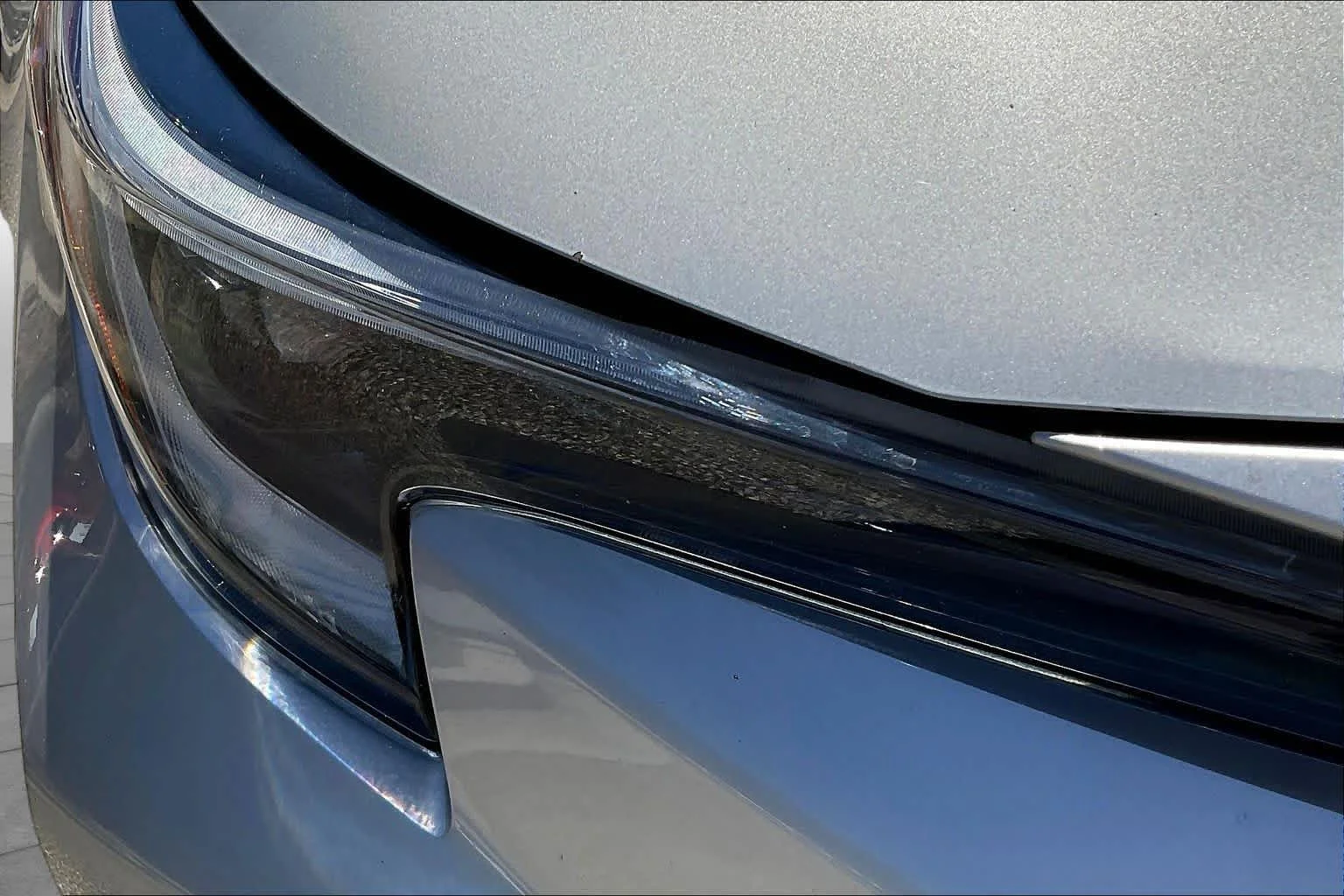 Used 2025 Classic Silver Metallic Toyota SE image 27