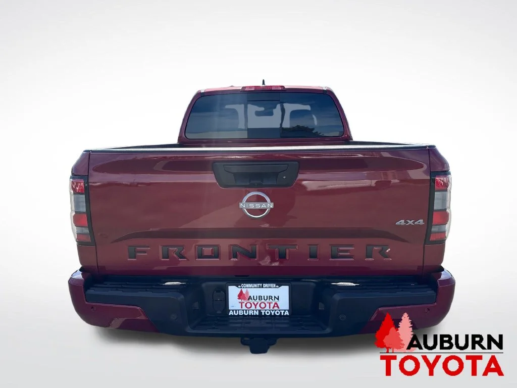 Used 2025 Cardinal Red Metallic Tricoat Nissan SV image 6