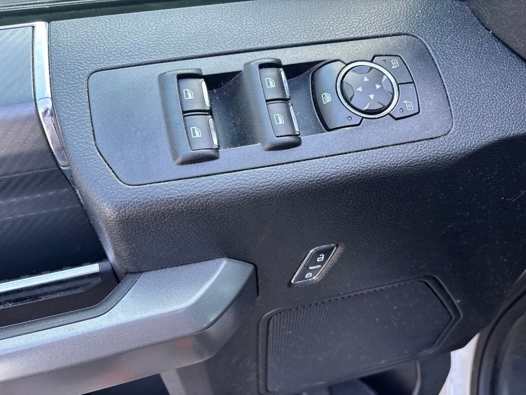 Used 2018 White Ford XLT image 24