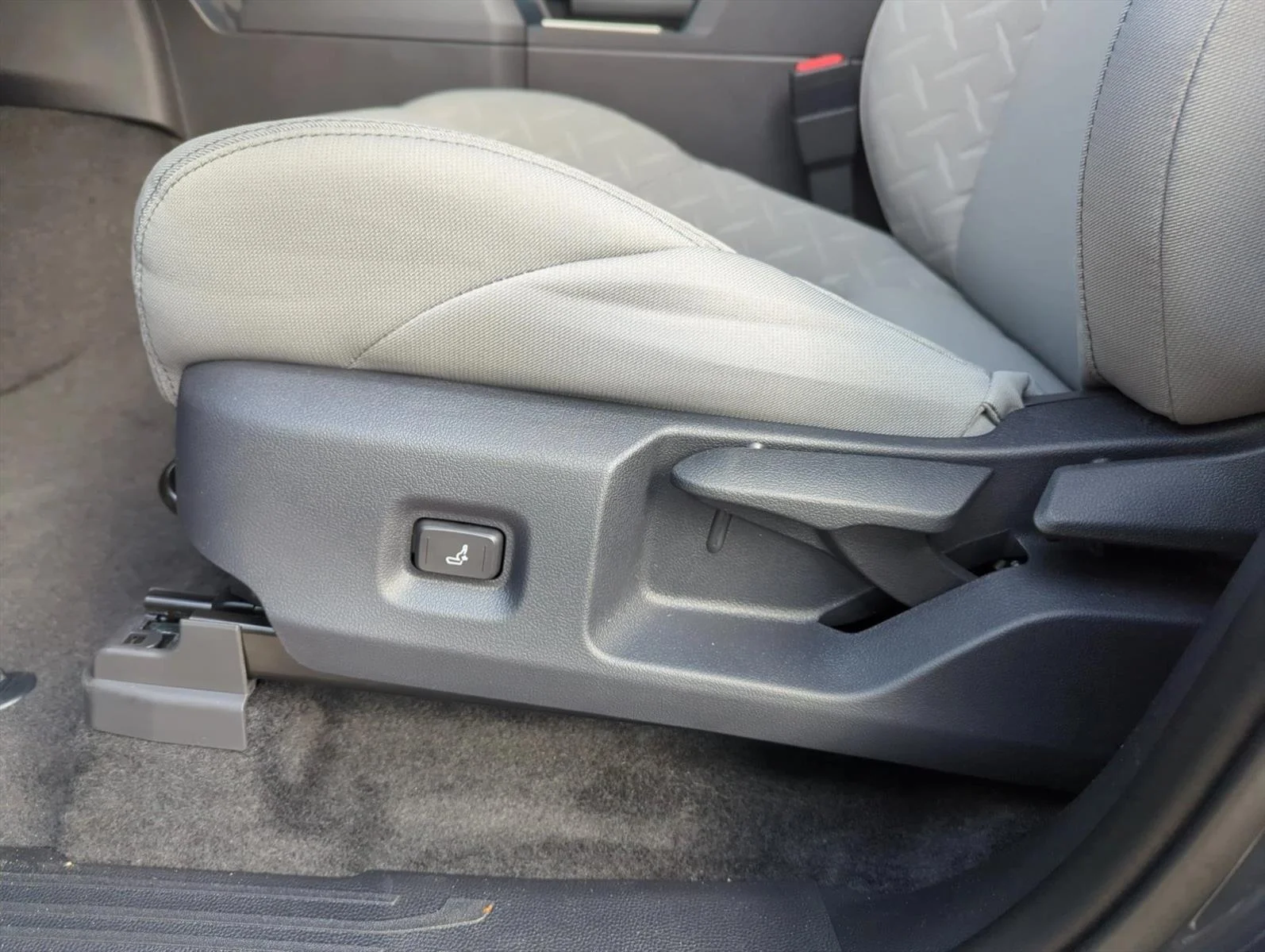 Used 2026 Underground Toyota SR5 image 13
