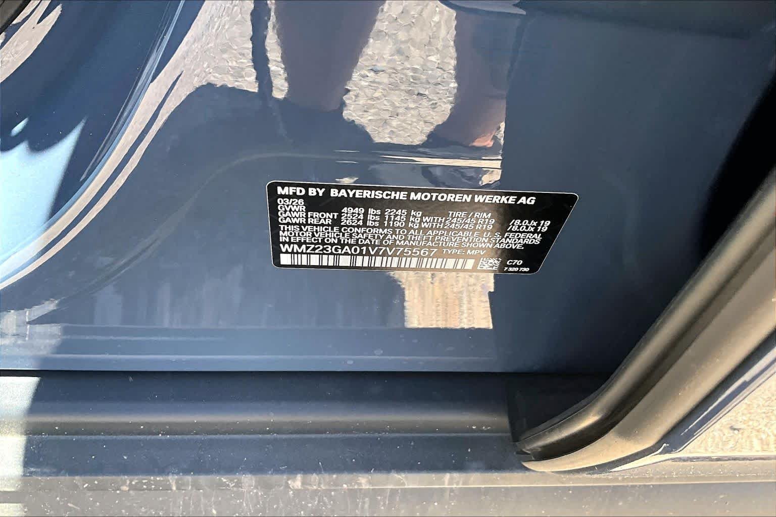 New 2027 0C70 Slate Blue Metallic MINI Iconic image 18