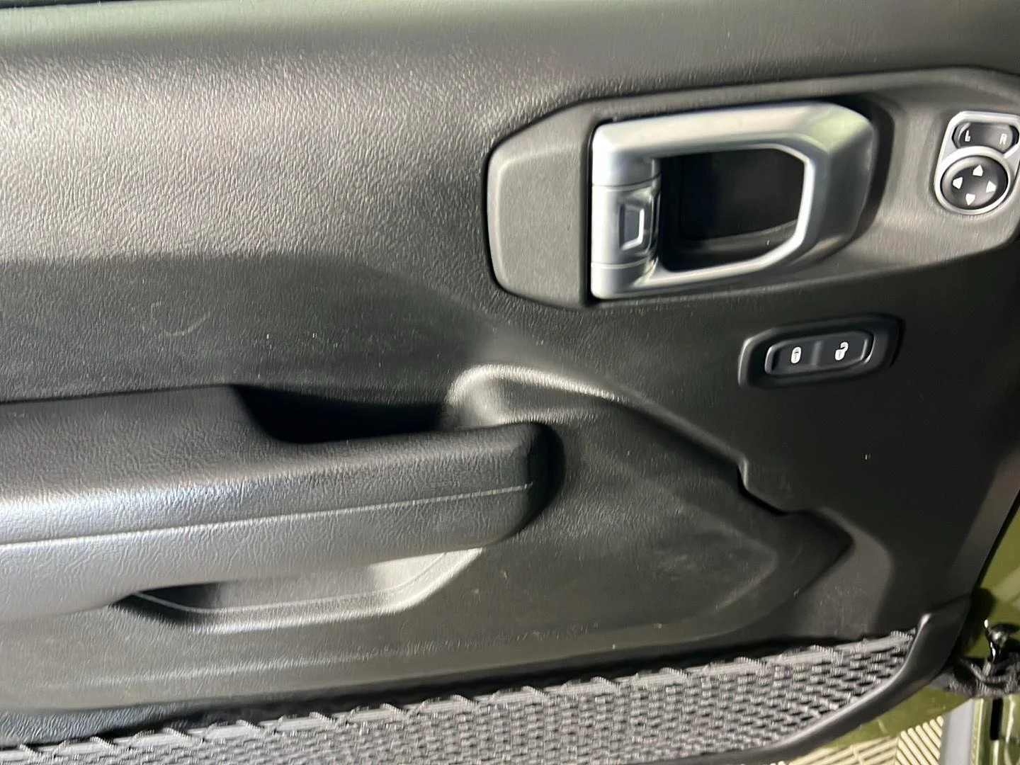 Used 2023 Sarge Green Clearcoat Jeep Mojave image 4