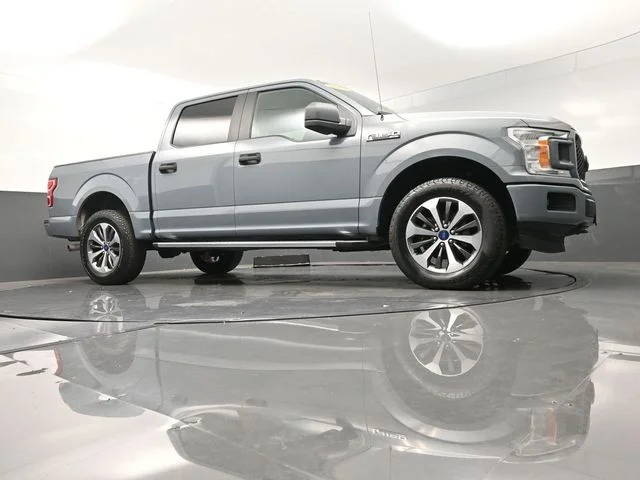 Used 2019 Black Ford XL image 9