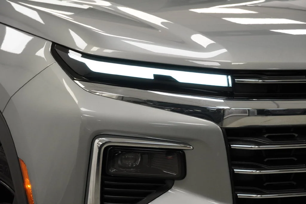 New 2027 Sterling Gray Metallic Chevrolet LT image 32