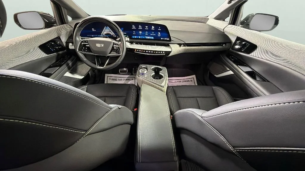 Used 2025 Black Raven Cadillac Luxury 2 image 36