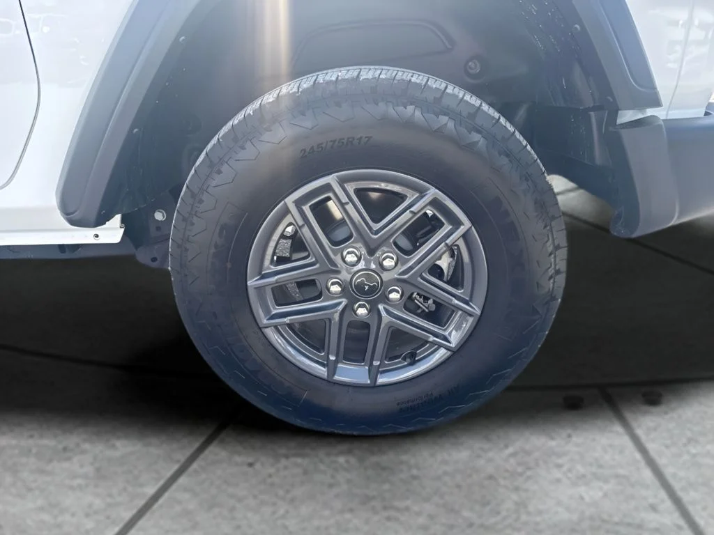 Used 2025 White Jeep Sport S image 25