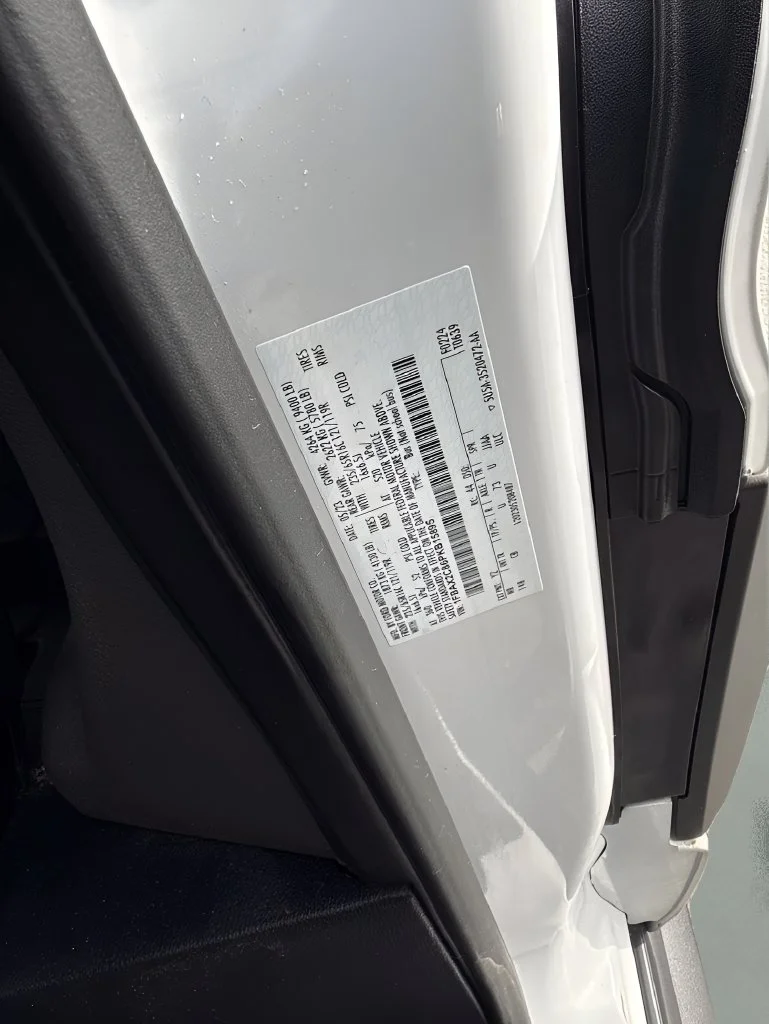 Used 2023 White Ford XL image 31