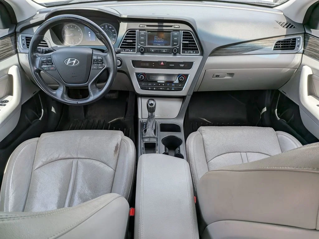 Used 2015 Gray Hyundai Limited image 25