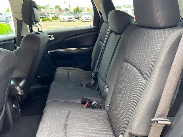 Used 2017 Silver Dodge SE image 28