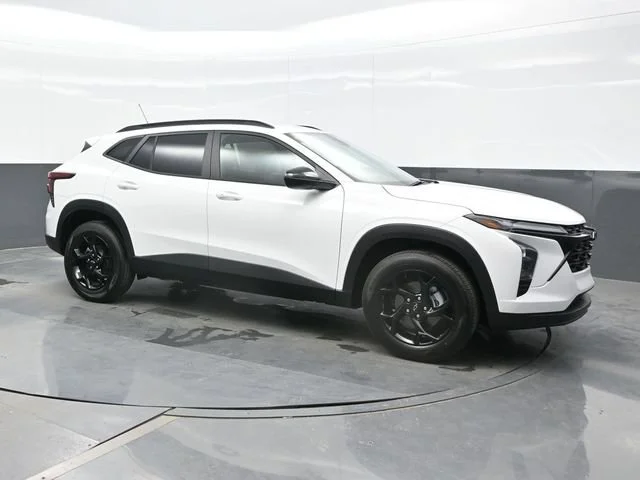 New 2026 Summit White Chevrolet LT image 7