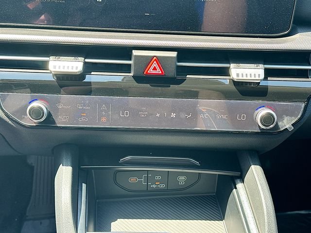 New 2026 Fusion Black Kia LX image 15