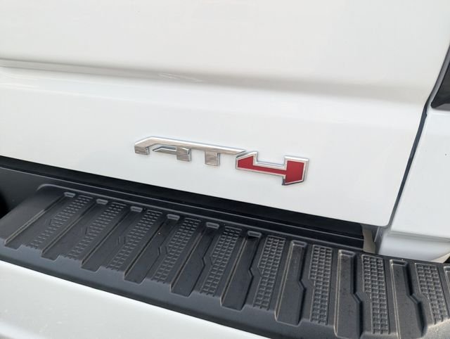 Used 2026 Summit White GMC AT4 image 9