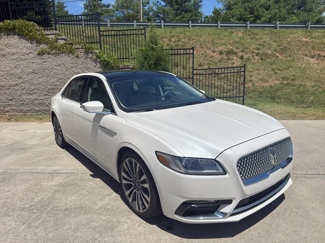 2018 Lincoln Continental Select