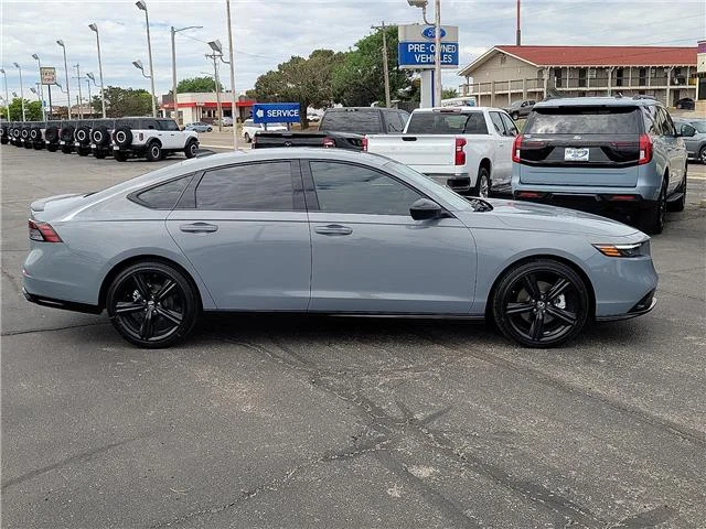 Used 2024 Urban Gray Pearl Honda Sport-L image 4