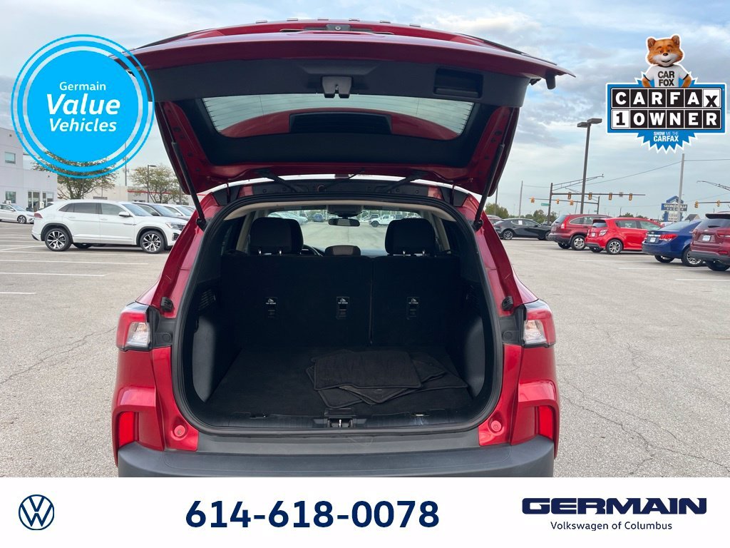 Used 2020 Red Metallic Ford SE image 12