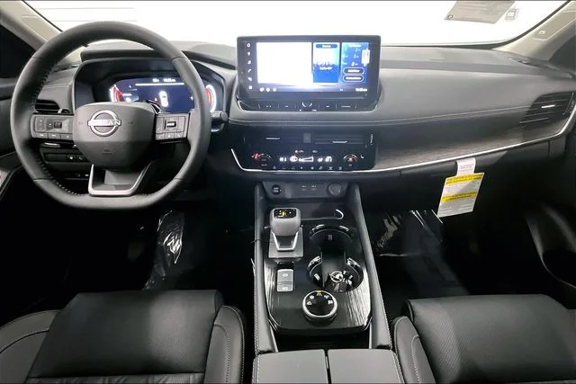 2025 Nissan Rogue Platinum - Photo 6