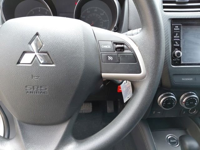 Used 2025 Black Mitsubishi 2.0 ES image 12