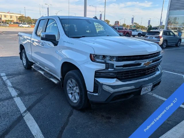 Used 2020 Summit White Chevrolet LT image 3