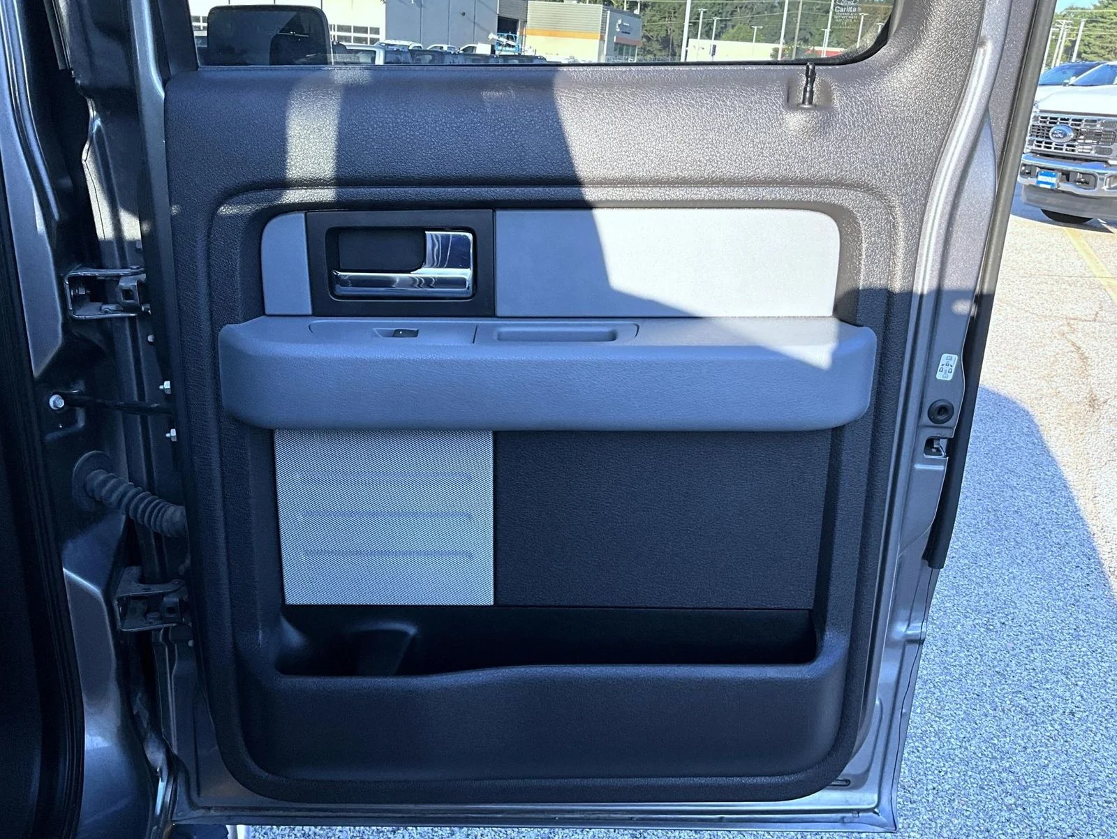 Used 2013 Gray Ford XLT image 19