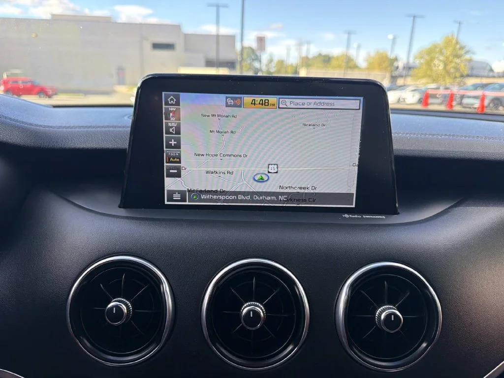 Used 2018 White Kia GT2 image 22