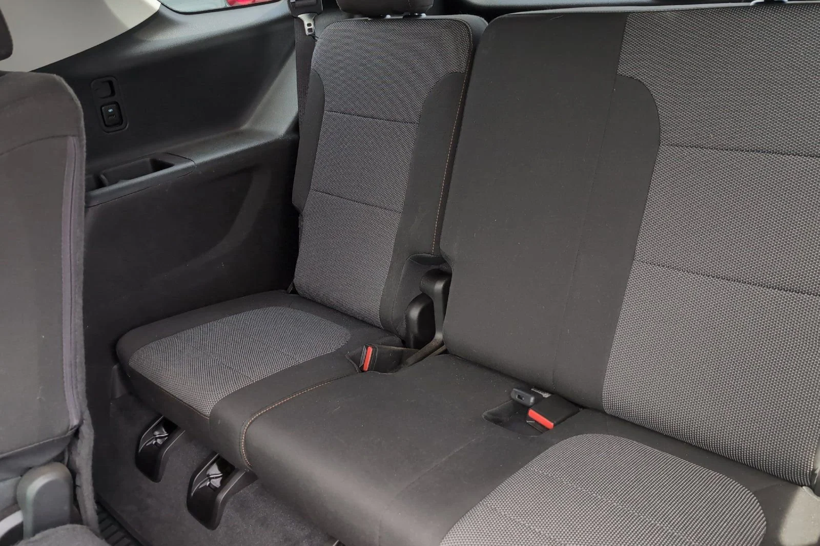 Used 2020 SUMMIT WHITE Chevrolet LS image 16