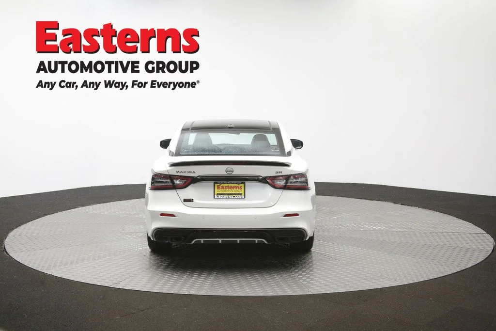 Used 2023 White Nissan SR image 42