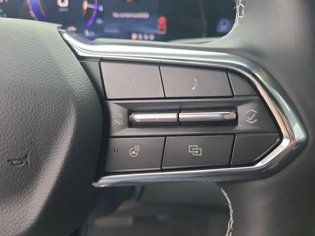 New 2026 Summit White Chevrolet LT - Extended Range image 27