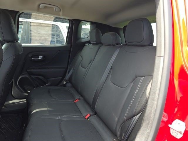 Used 2023 Colorado Red Clearcoat Jeep Limited image 9