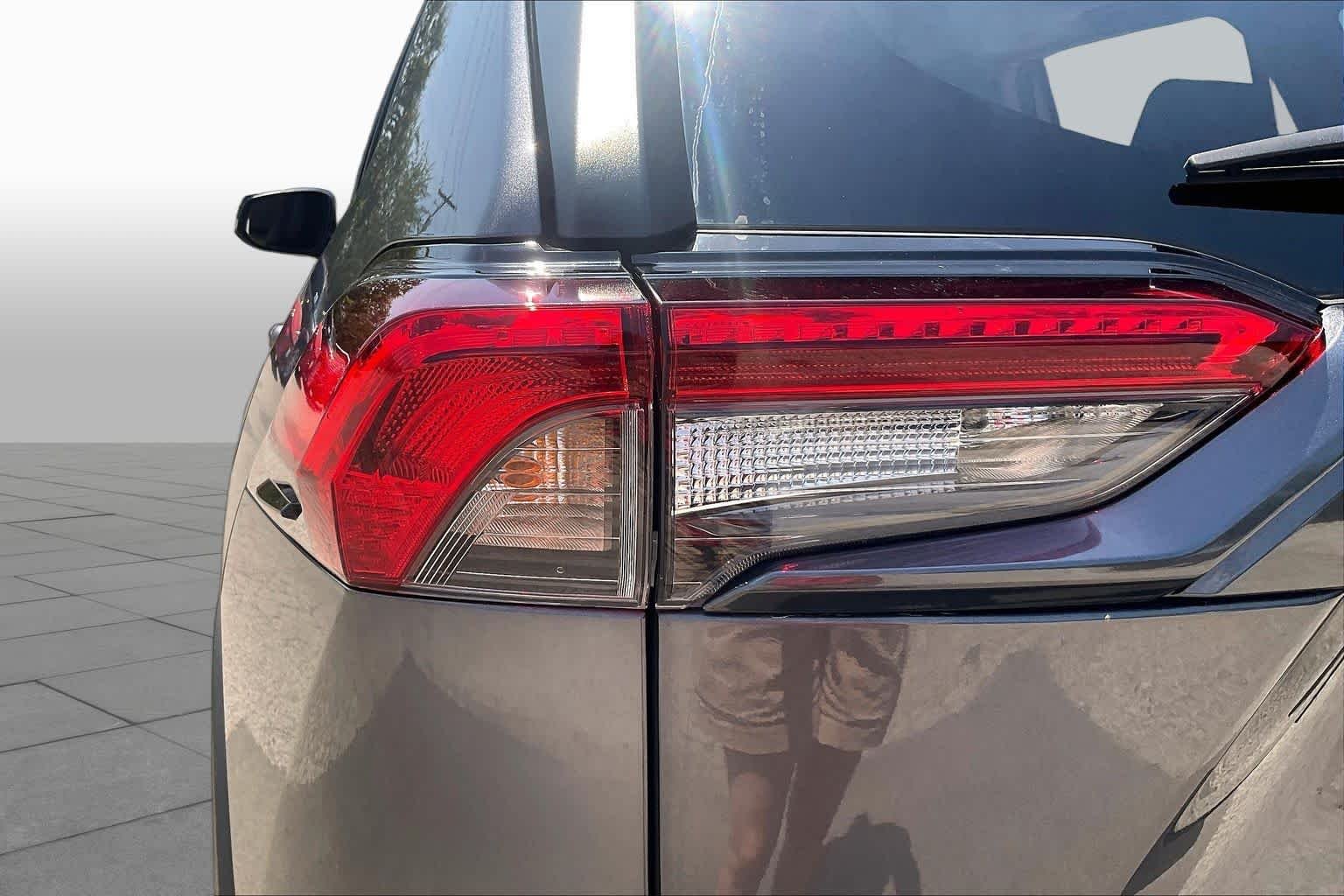 Used 2024 Magnetic Gray Metallic Toyota XLE Premium image 27