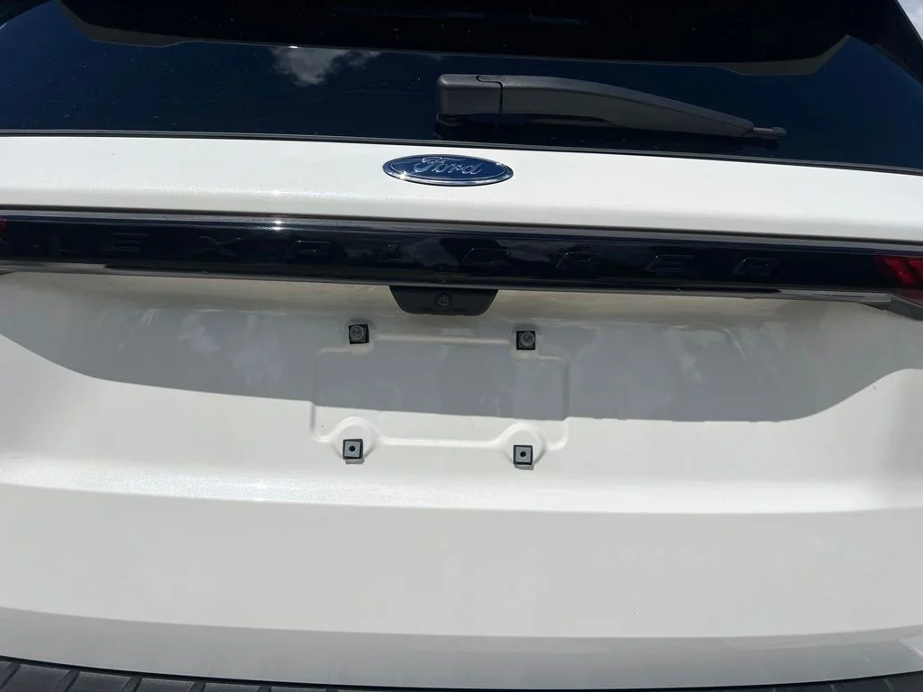 Used 2025 White Ford ST image 10