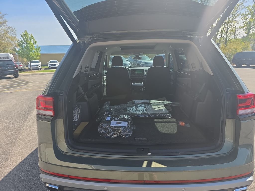New 2026 Green Volkswagen 2.0T Peak Edition image 15