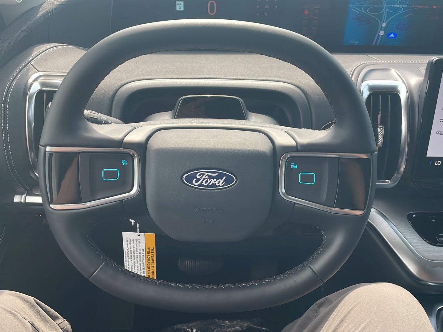 New 2027 Star White Metallic Tri-Coat Ford MAX Platinum image 13