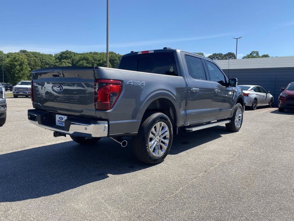New 2026 Carbonized Gray Metallic Ford XLT image 3