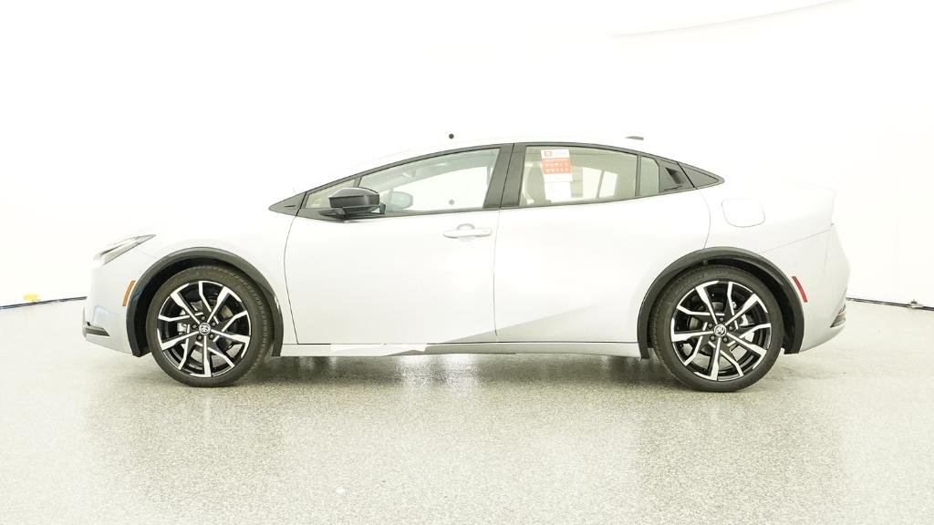New 2026 Cutting Edge Toyota XSE Premium image 33