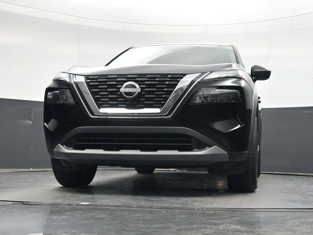 Used 2023 Black Nissan S image 38