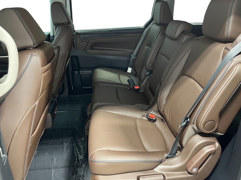 New 2026 Platinum White Pearl Honda Touring image 21