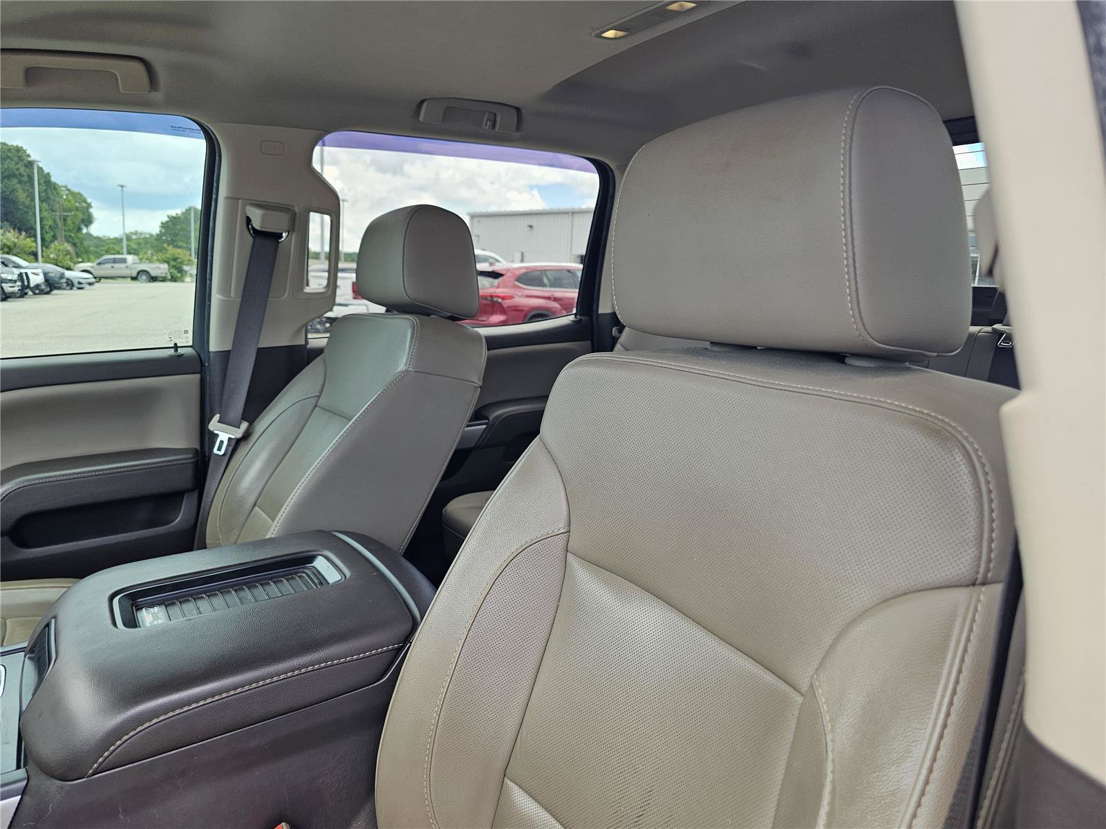 Used 2019 Summit White Chevrolet LTZ image 18