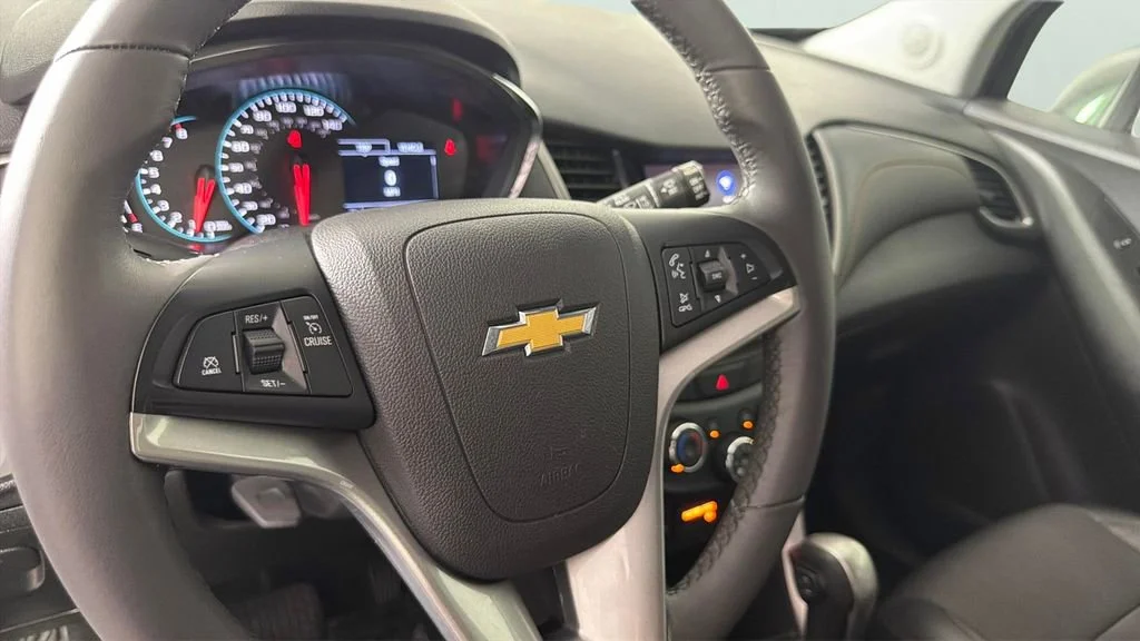 Used 2020 Silver Ice Metallic Chevrolet LT image 22