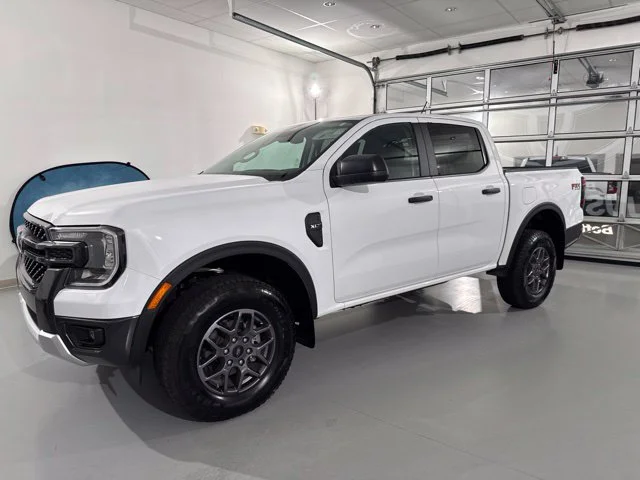 Used 2025 White Ford XLT image 3