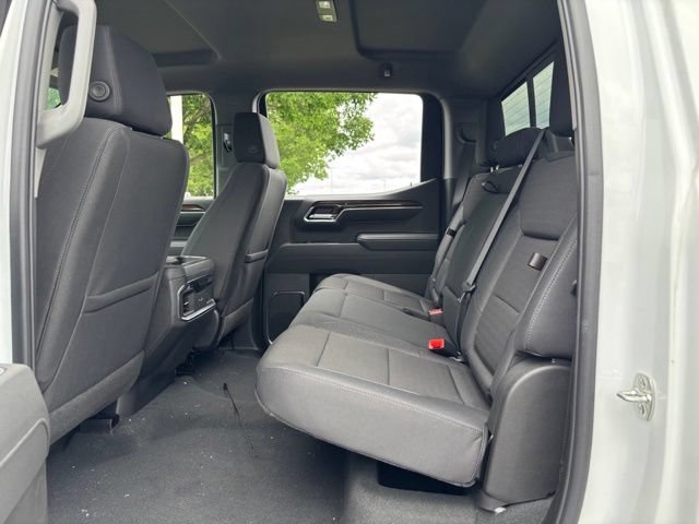 New 2026 Summit White GMC Elevation image 38