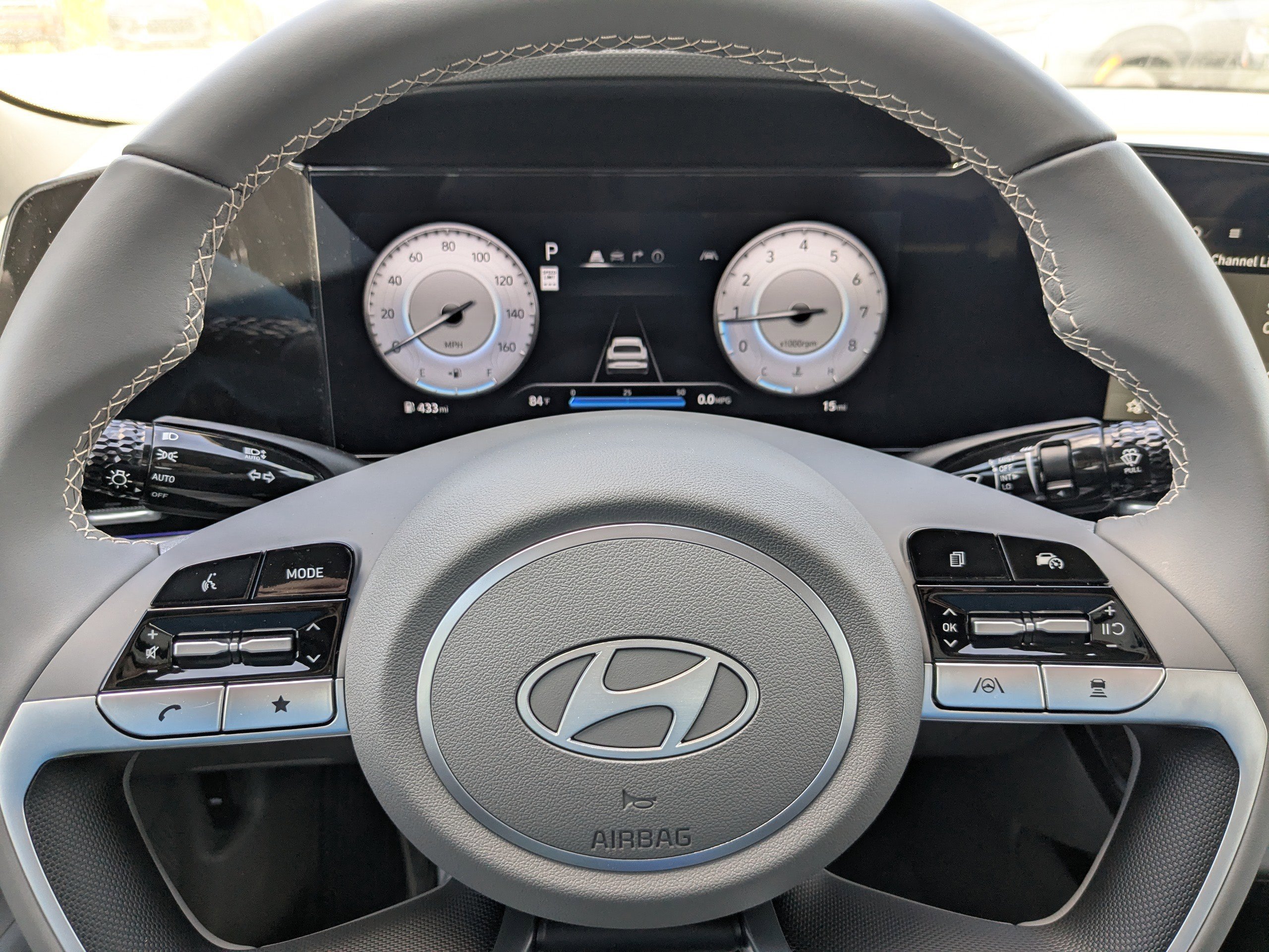 2025 Hyundai Elantra SEL - Photo 19