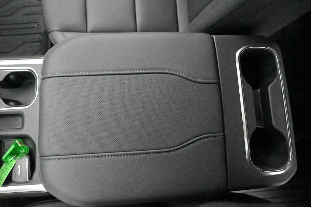 2026 GMC Sierra 1500 SLT - Photo 19