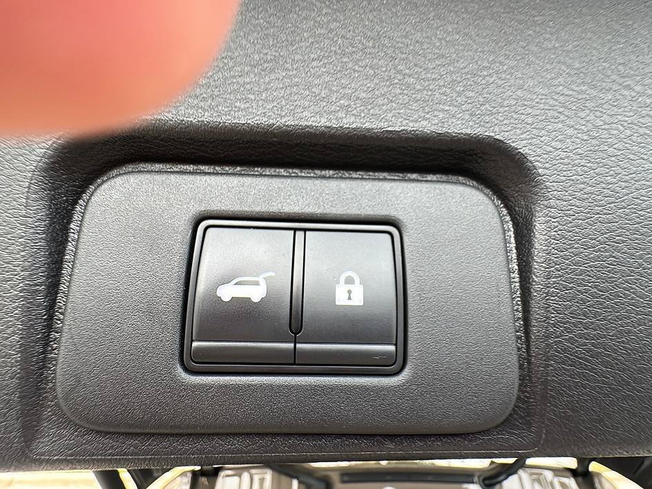 Used 2025 Baja Storm Metallic Nissan SV image 39