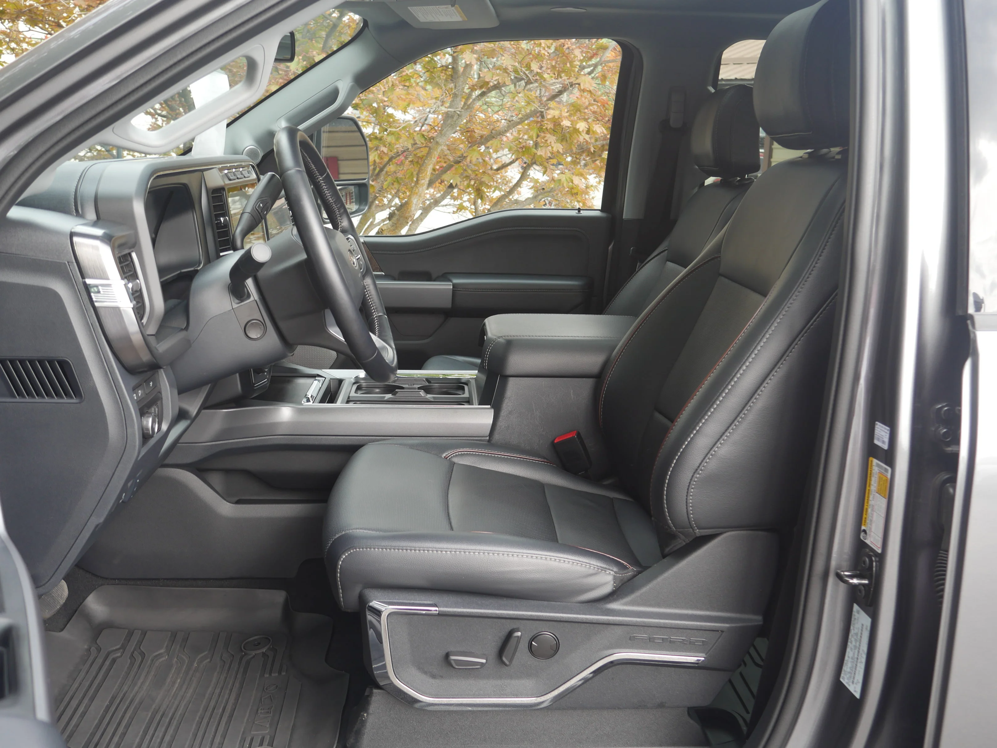 Certified Used 2024 Carbonized Gray Metallic Ford LARIAT image 3