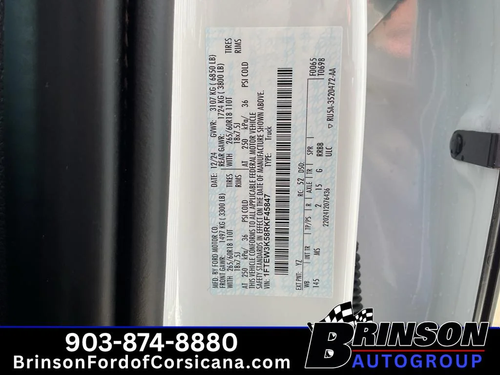Used 2024 Oxford White Ford XLT image 31